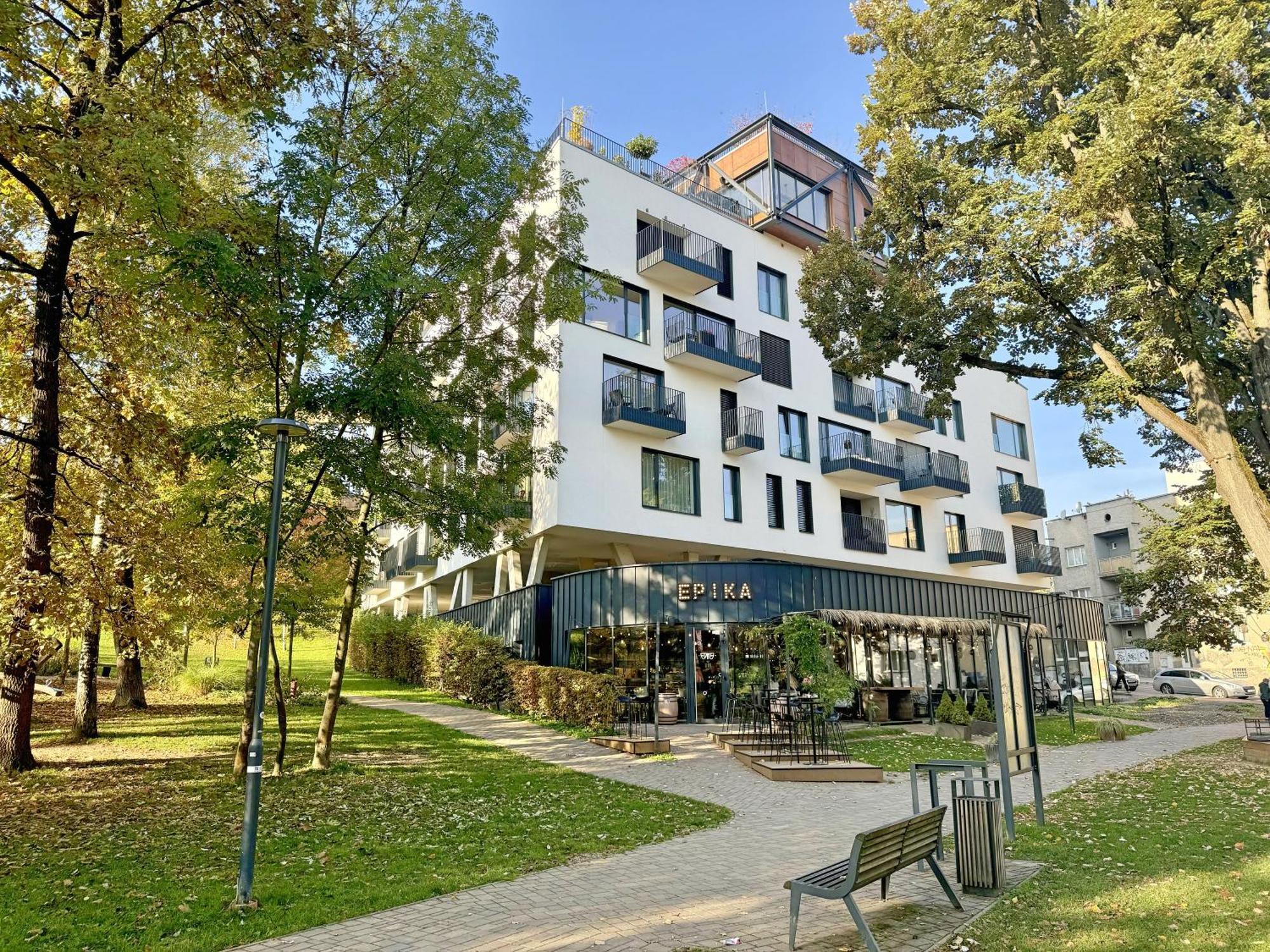 B10 Business Apartments 질리나 외부 사진